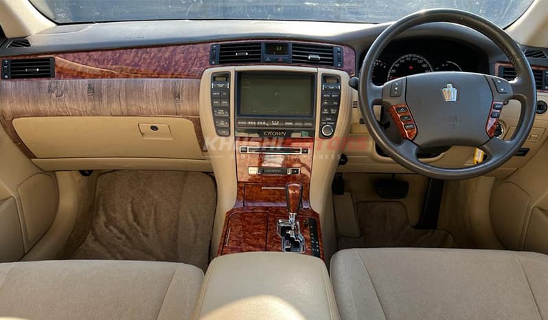 2004 Toyota Crown Royal Saloon image-16