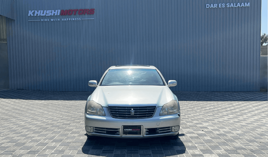2004 Toyota Crown Royal Saloon image-22