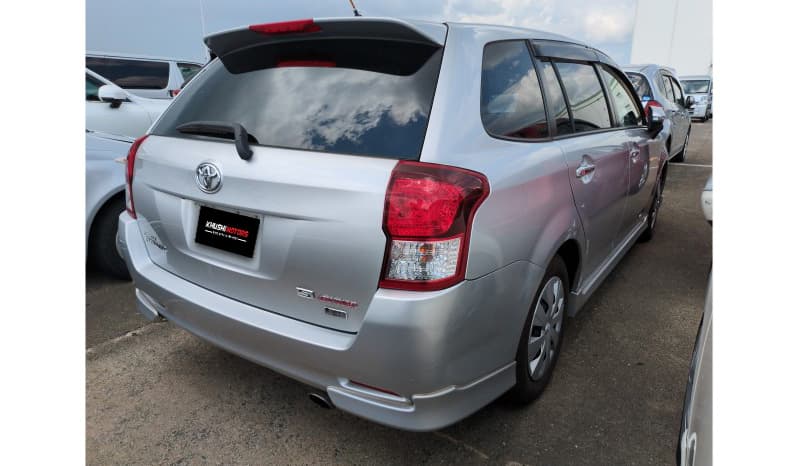 2012 Toyota Corolla Fielder image-4