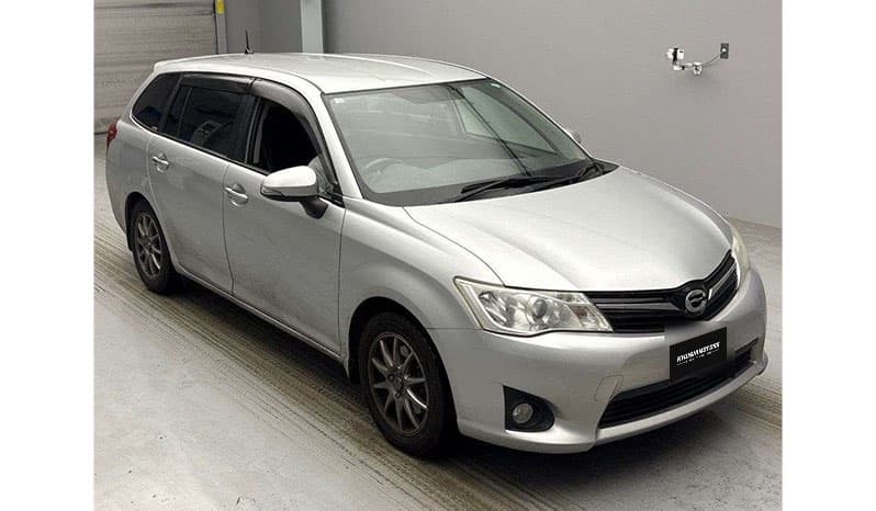 2012 Toyota Corolla Fielder image-1