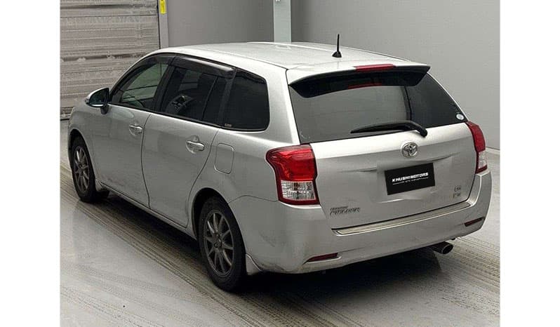2012 Toyota Corolla Fielder image-5