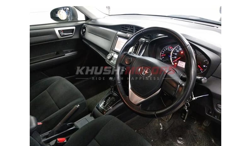 2015 Toyota Corolla Axio image-3