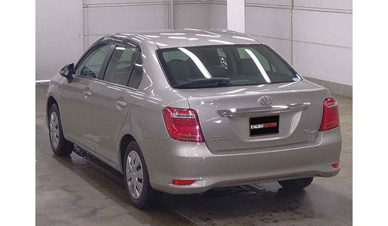 2015 Toyota Corolla Axio image-6