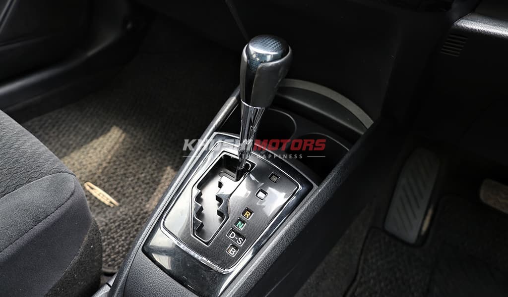 2015 Toyota Corolla Axio image-23