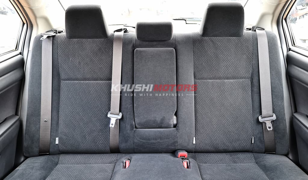 2015 Toyota Corolla Axio image-25