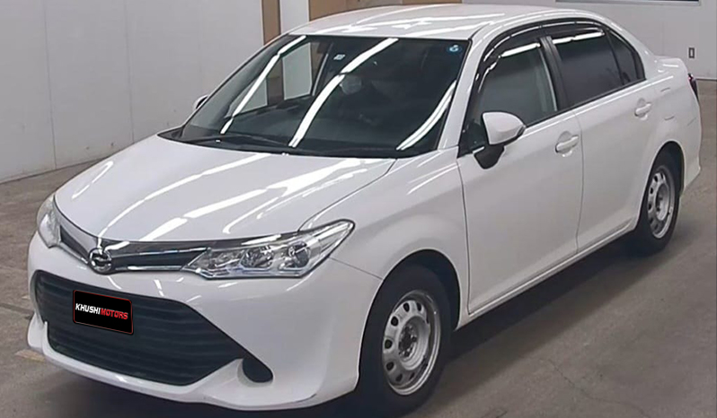 2015 Toyota Corolla Axio image-5