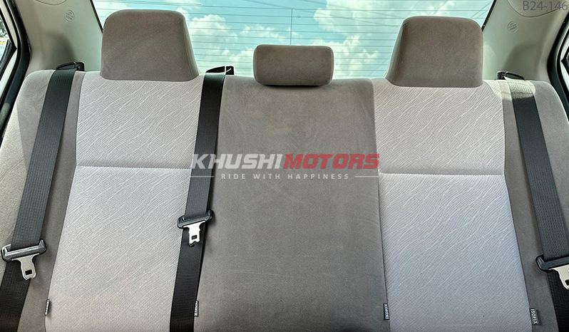 2015 Toyota Corolla Axio image-9