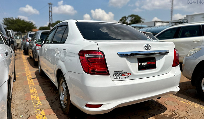 2015 Toyota Corolla Axio image-15