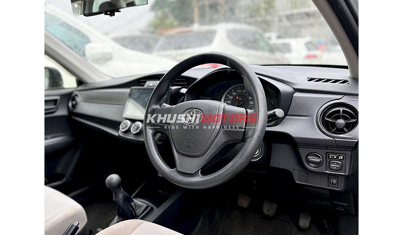 2015 Toyota Corolla Axio image-22