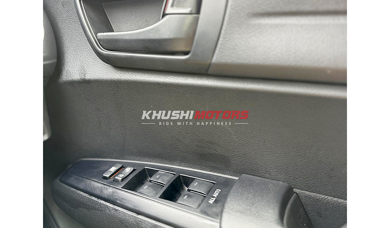 2015 Toyota Corolla Axio image-27