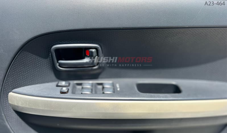 2003 Toyota IST image-14