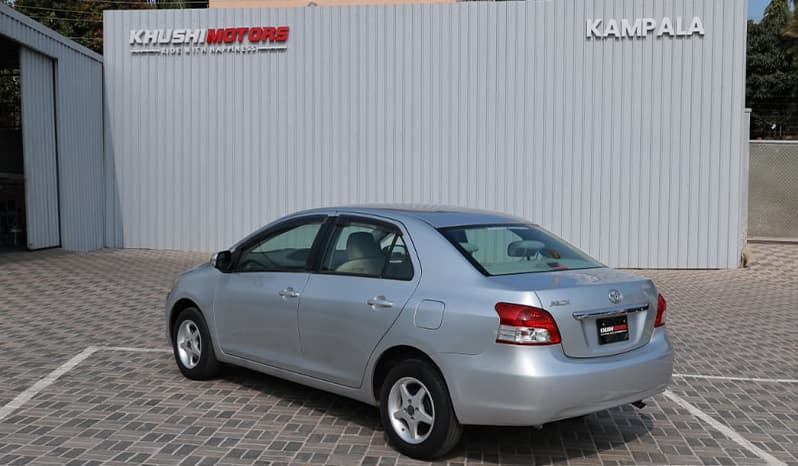 2012 Toyota Belta image-11