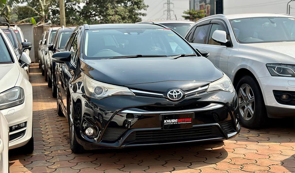 2015 Toyota Avensis image-19