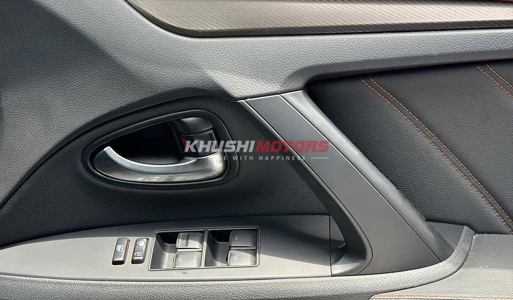 2015 Toyota Avensis image-25