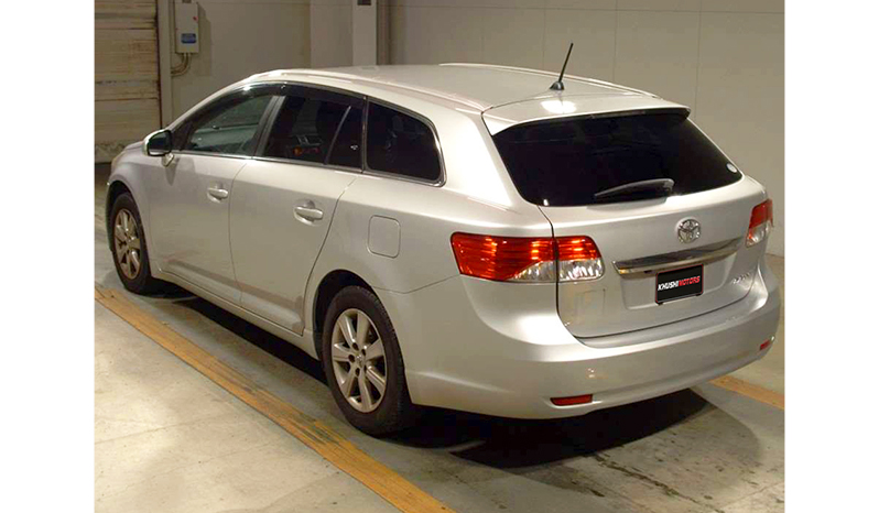 2015 Toyota Avensis image-4
