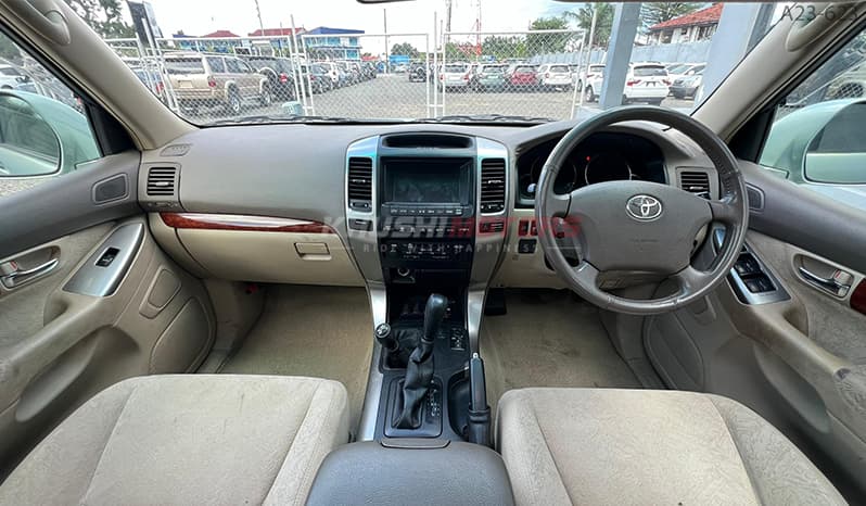 2004 Toyota Land Cruiser Prado image-6