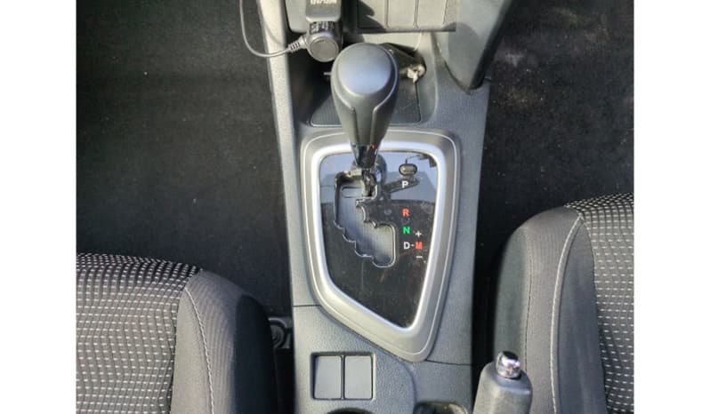 2012 Toyota Auris image-8