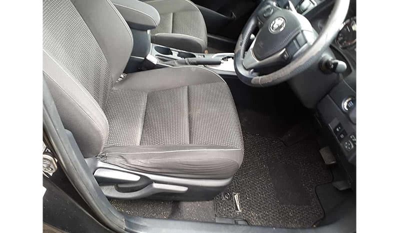 2012 Toyota Auris 150X S package image-4