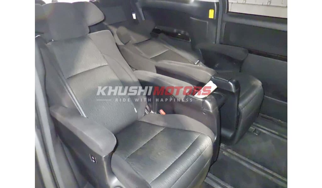2012 Toyota Alphard image-7