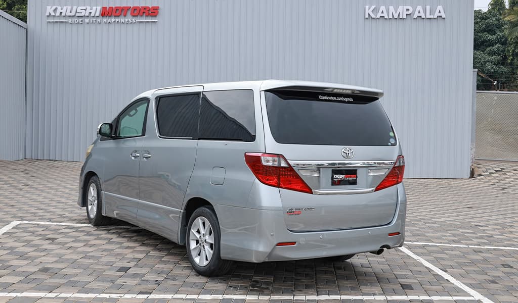 2012 Toyota Alphard image-10