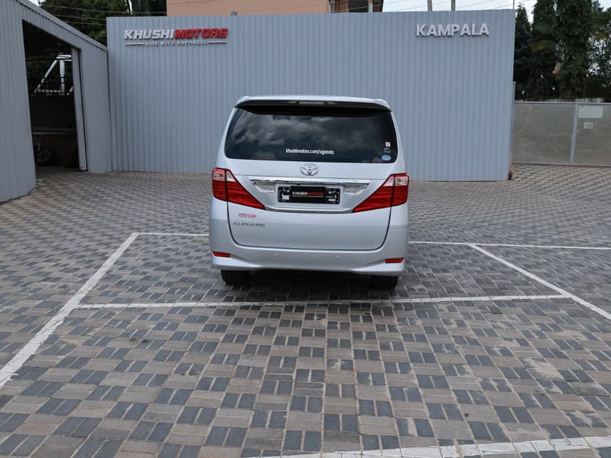 2010 Toyota Alphard image-10
