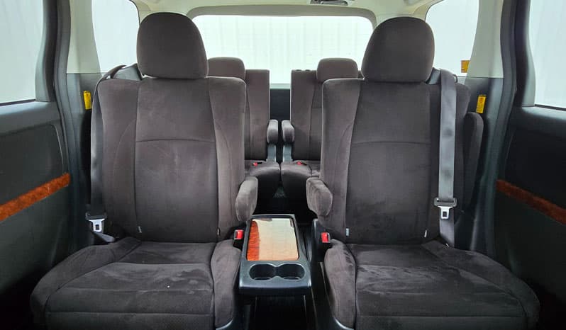 2010 Toyota Alphard image-11