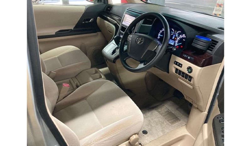 2012 Toyota Alphard 240X image-5