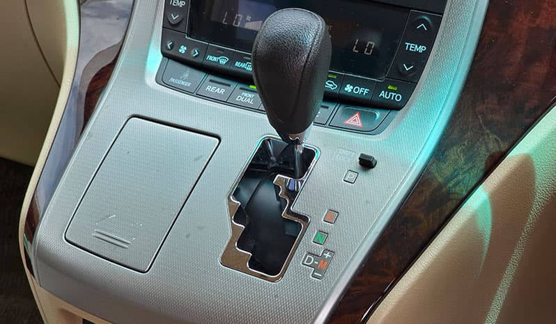 2012 Toyota Alphard 240X image-18