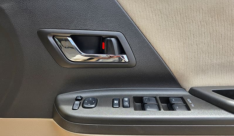 2012 Toyota Alphard 240X image-19