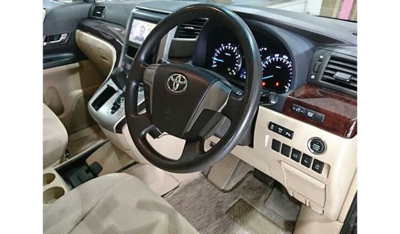 2012 Toyota Alphard 240X image-4