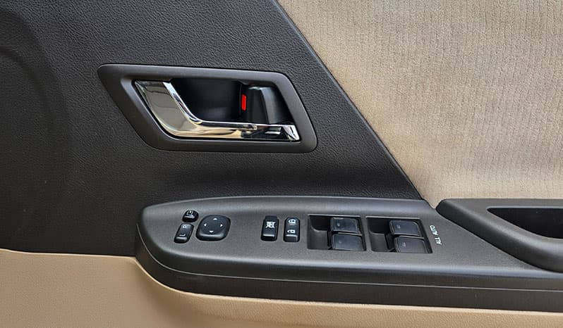 2012 Toyota Alphard 240X image-15