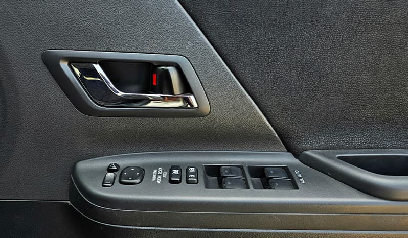 2012 Toyota Alphard 240S image-16