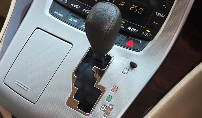 2012 Toyota Alphard 240X image-12
