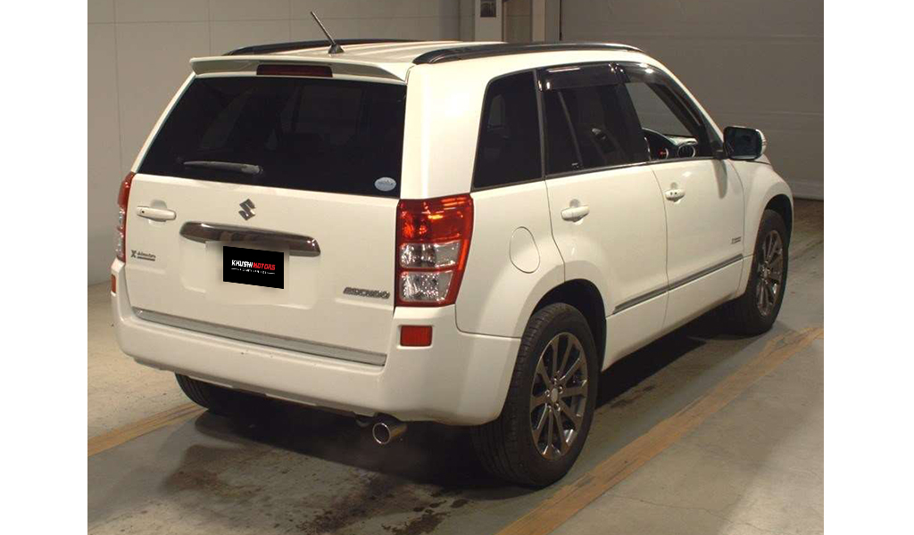 2012 Suzuki Escudo image-4