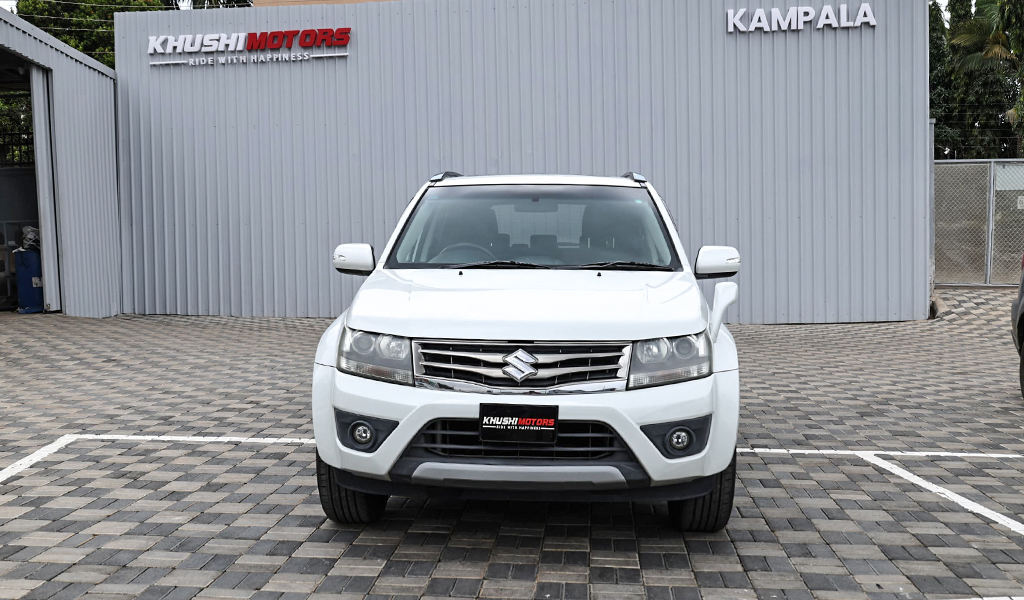 2012 Suzuki Escudo image-9