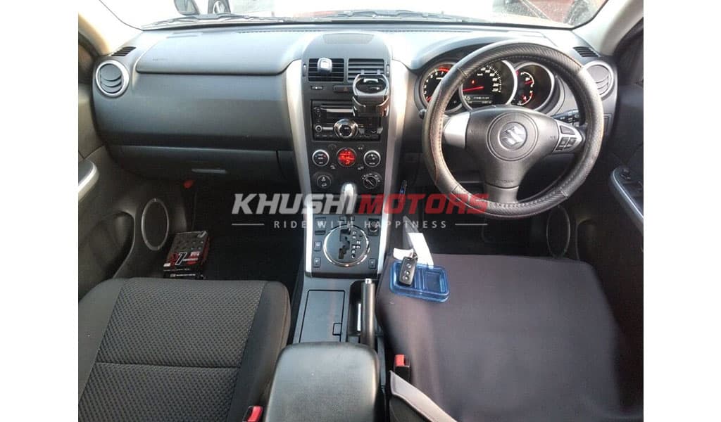 2012 Suzuki Escudo 2.4 XG image-6