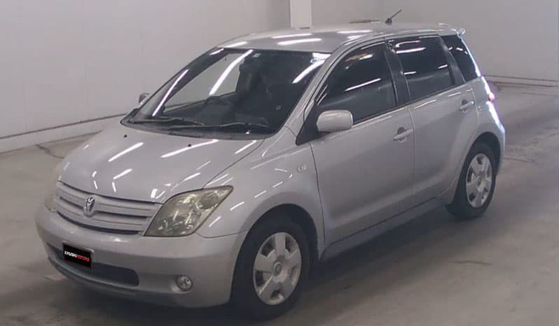 2003 Toyota IST image-6