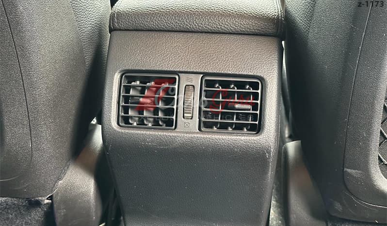 2010 Subaru Outback image-9