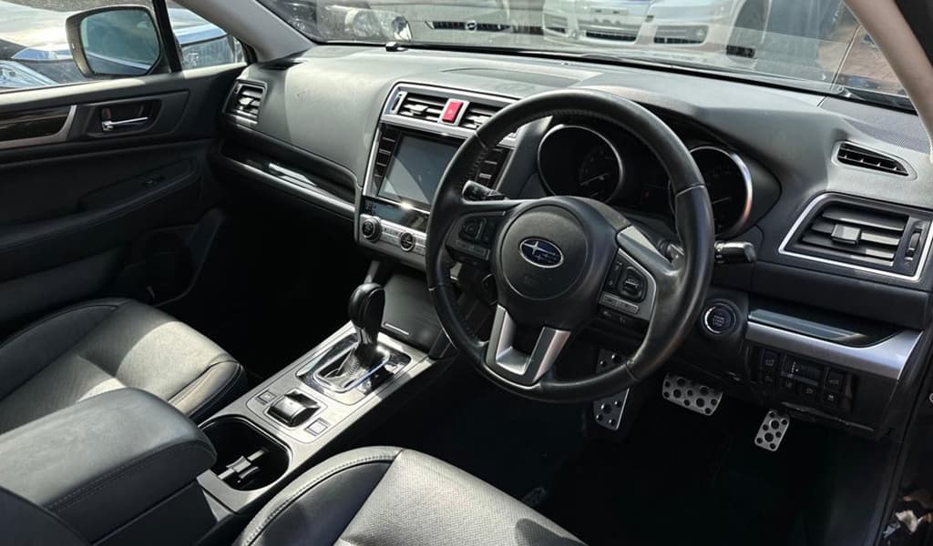 2015 Subaru Outback image-23