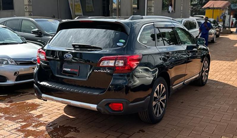 2015 Subaru Outback image-32