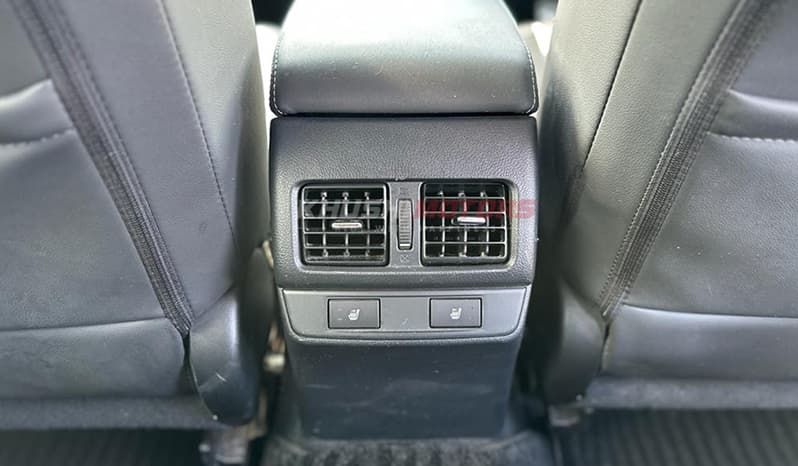 2015 Subaru Outback image-35
