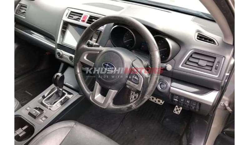 2016 Subaru Outback image-6