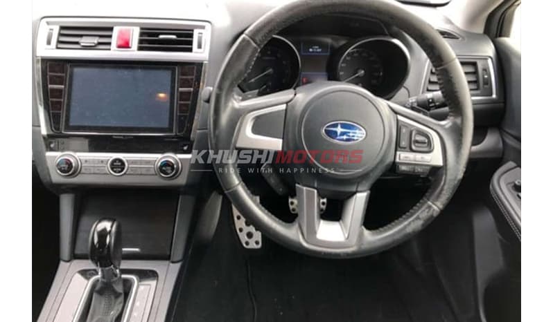 2016 Subaru Outback image-9