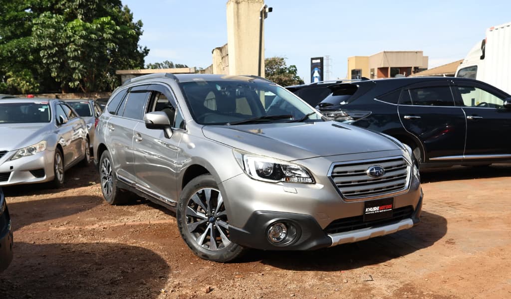 2016 Subaru Outback image-11