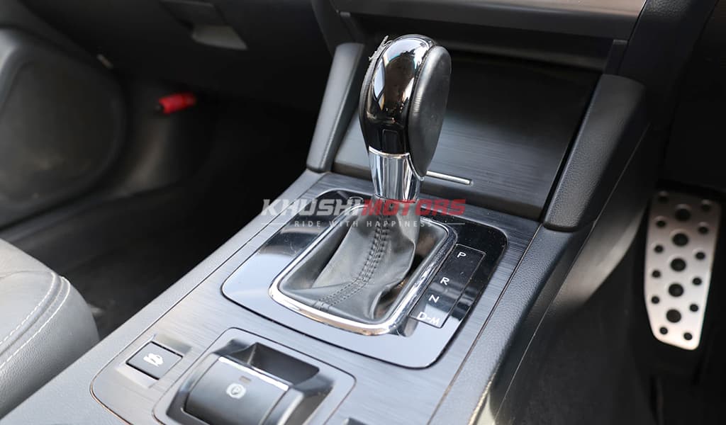 2016 Subaru Outback image-16
