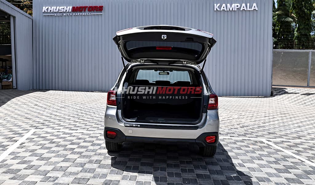 2016 Subaru Outback image-28