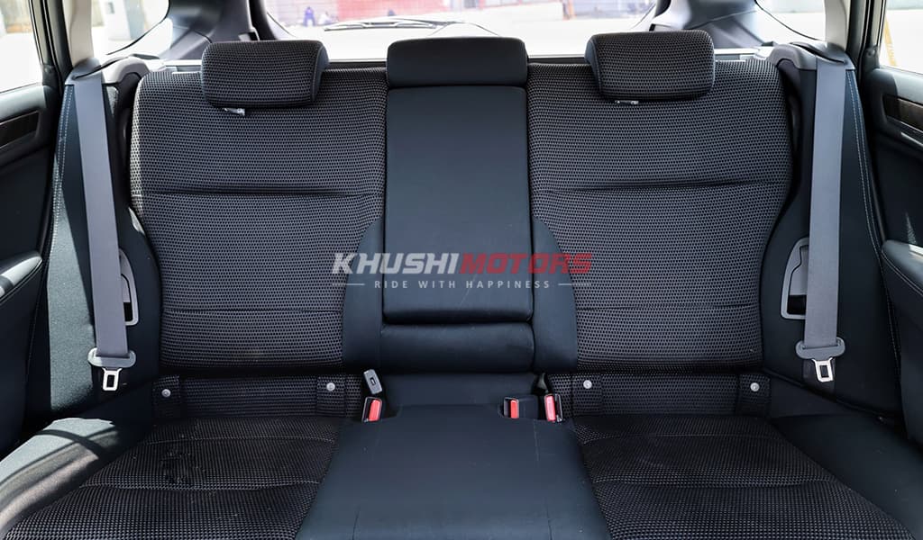 2015 Subaru Outback Base Grade image-19