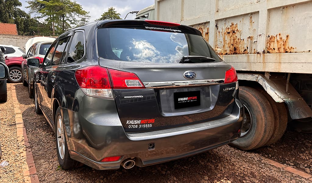 2009 Subaru Legacy Wagon image-10