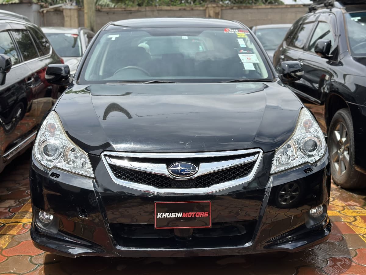2009 Subaru Legacy Wagon image-2