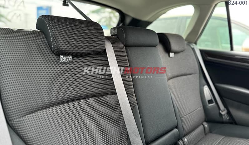 2015 Subaru Legacy Outback Base Grade image-11